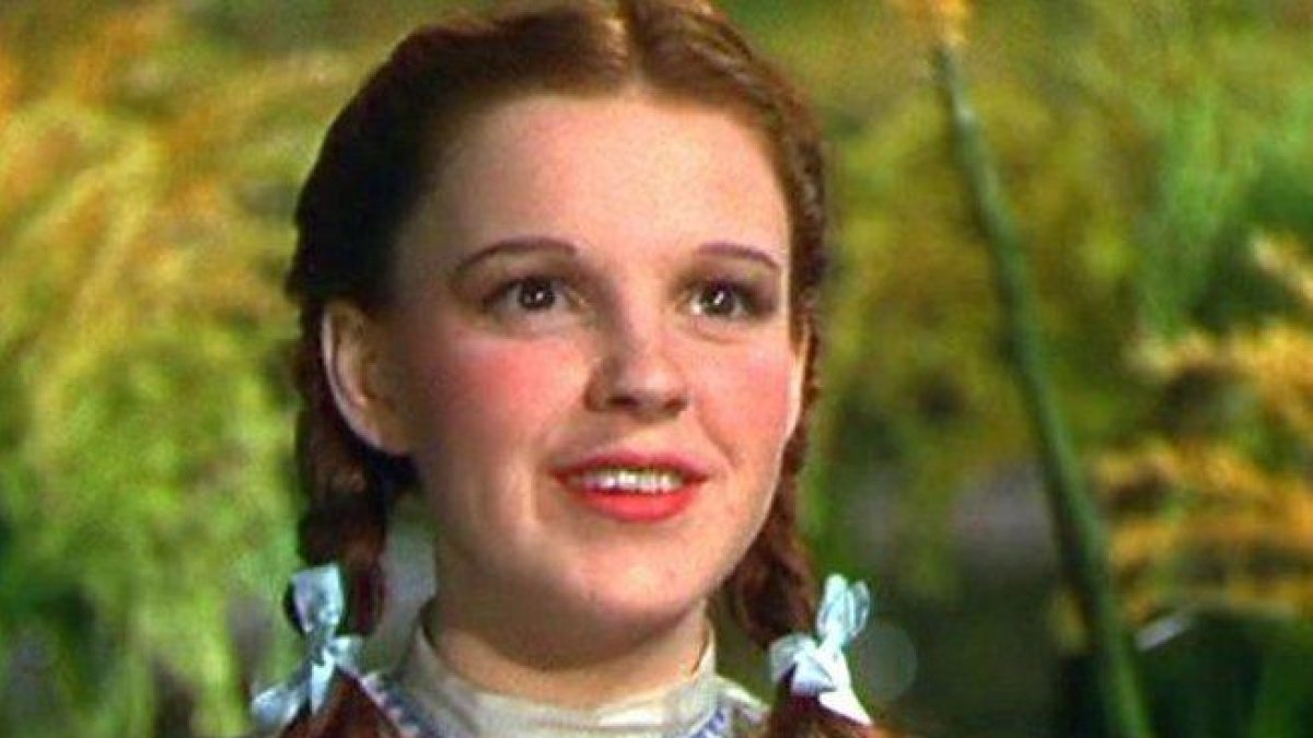Judy Garland, durante el rodaje de El mago de Oz.-WARNER BROS