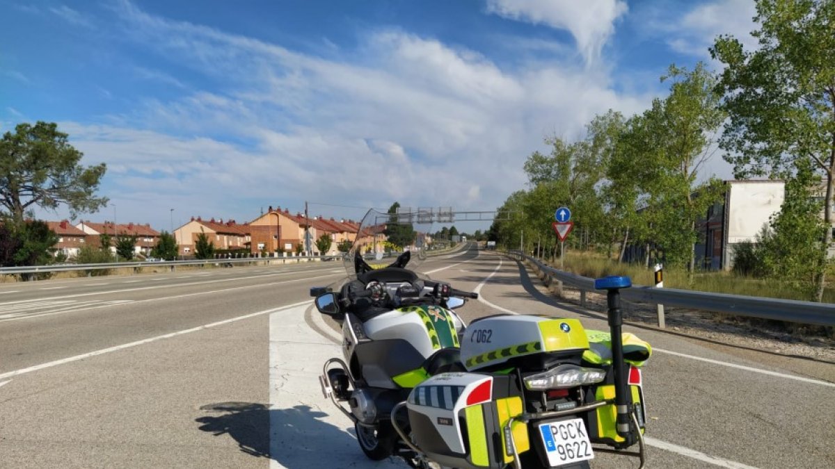 Una moto de la Guardia Civil de Tráfico de Soria. HDS