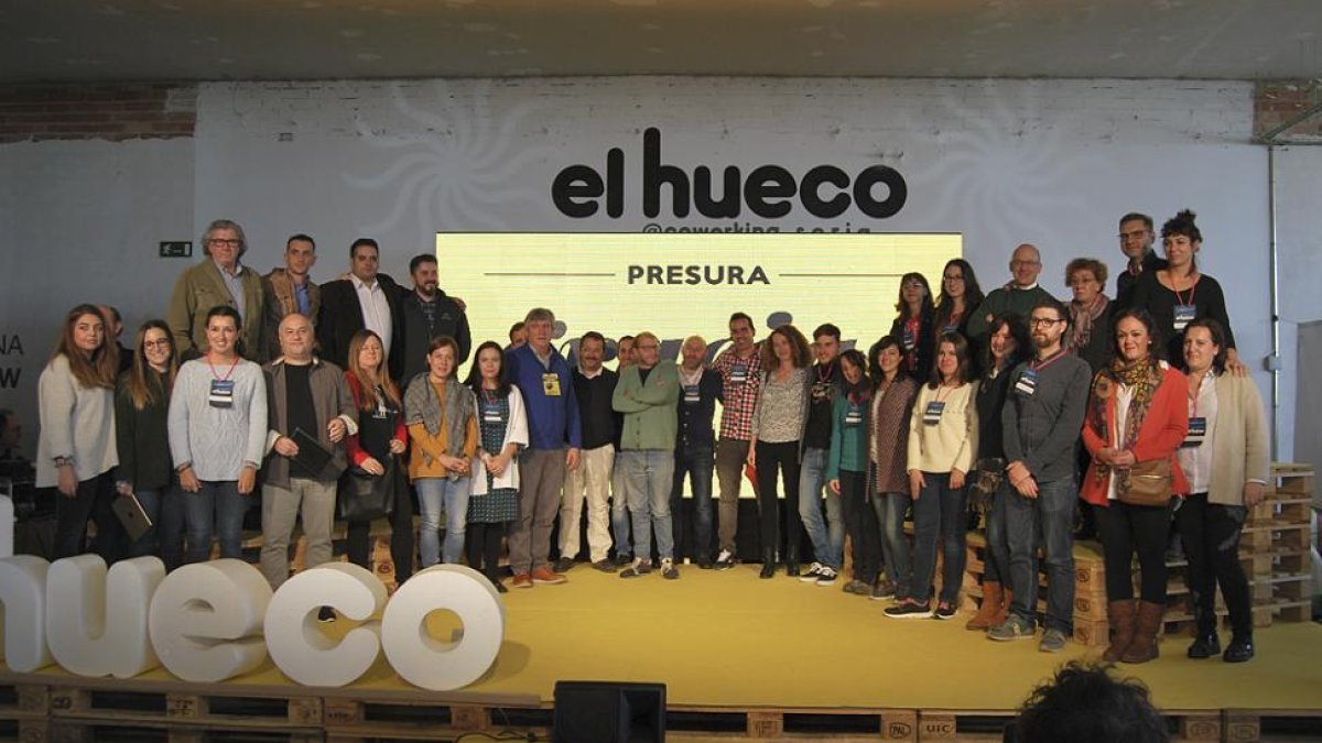 La organización posa para despèdir la primera edición de Presura.-HDS