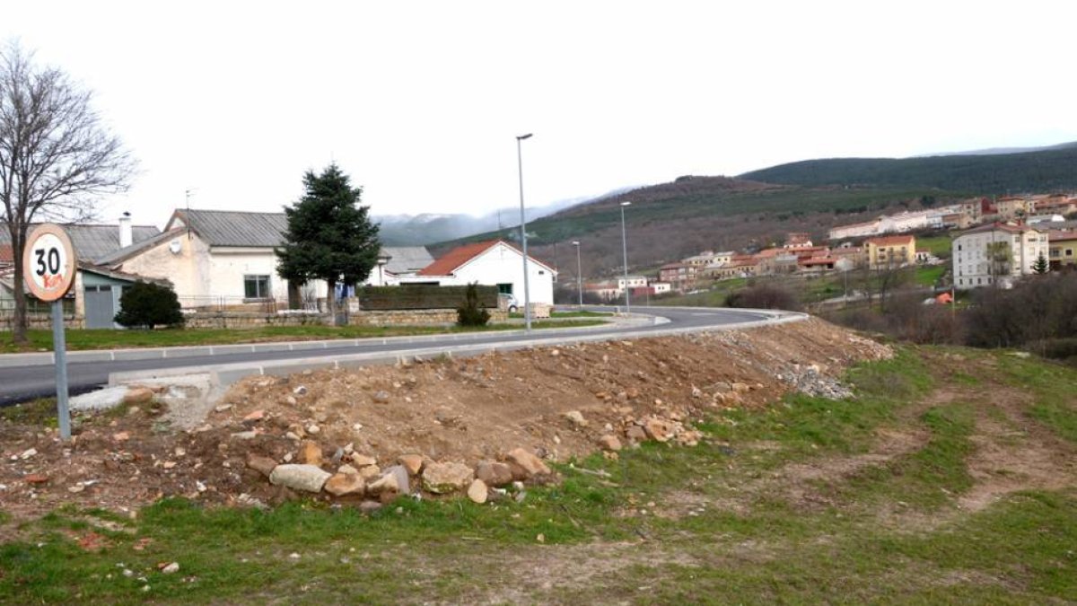 Zona donde se plantea colocar la caldera secundaria en el barrio de San Matías.-RAQUEL FERNÁNDEZ