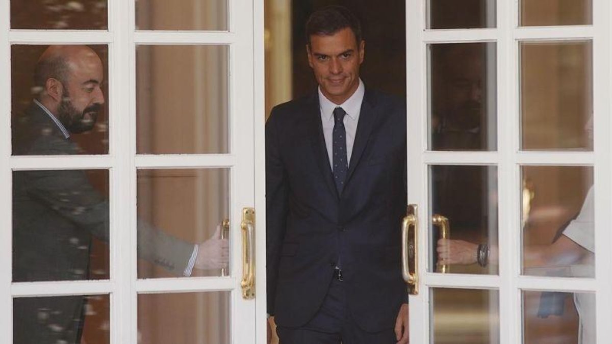 El presidente del Gobierno, Pedro Sánchez, en el palacio de la Moncloa.-JOSÉ LUIS ROCA