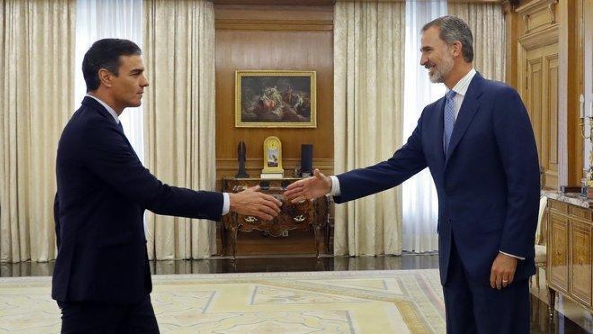 El Rey recibe a Pedro Sánchez en la Zarzuela.-EFE