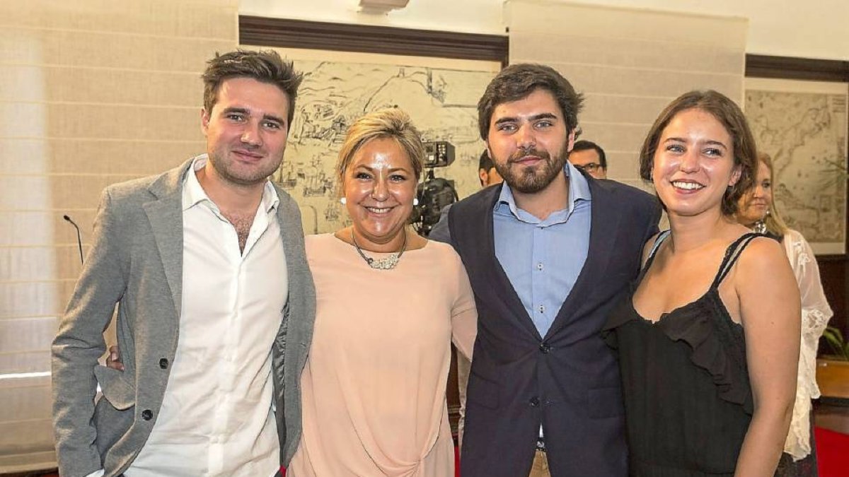 Valdeón, con sus hijos y un sobrino.-Miguel Ángel Santos