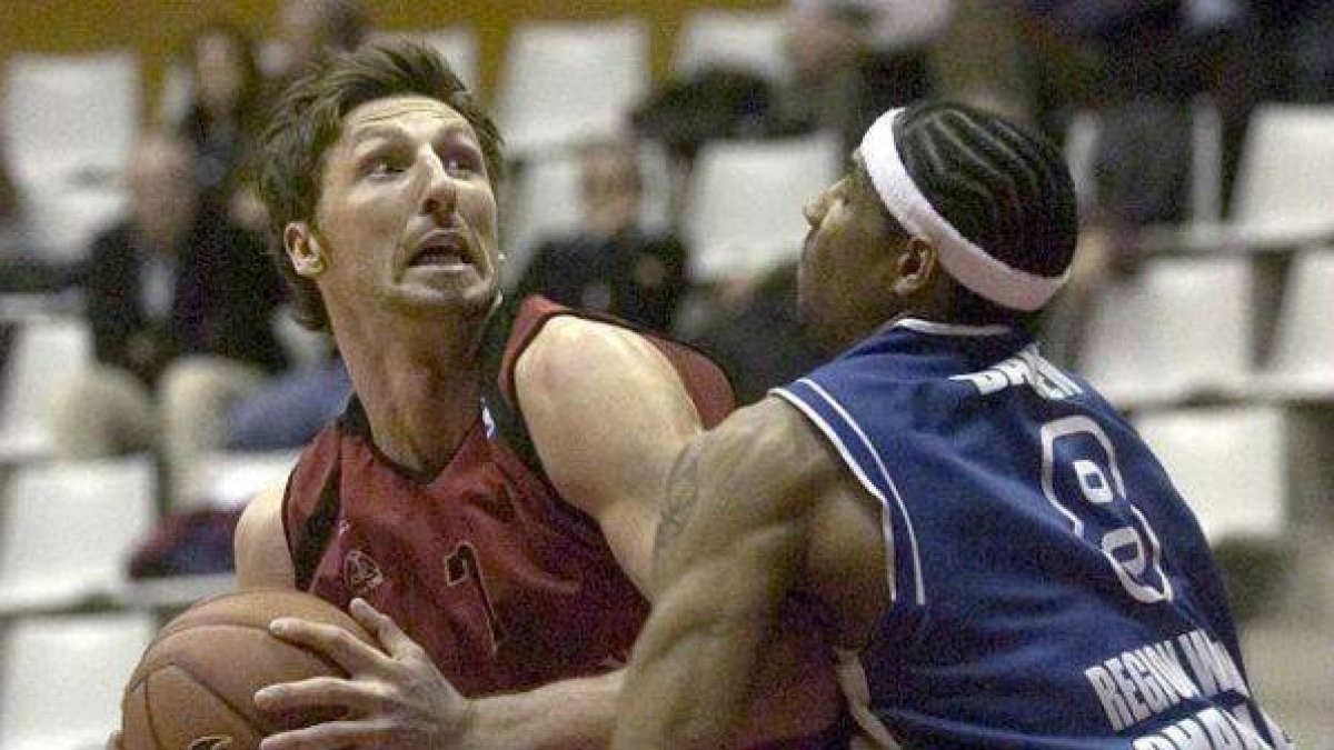 El pívot Jackson Vroman, en un partido con el Akasvayu Girona, en el 2008.-