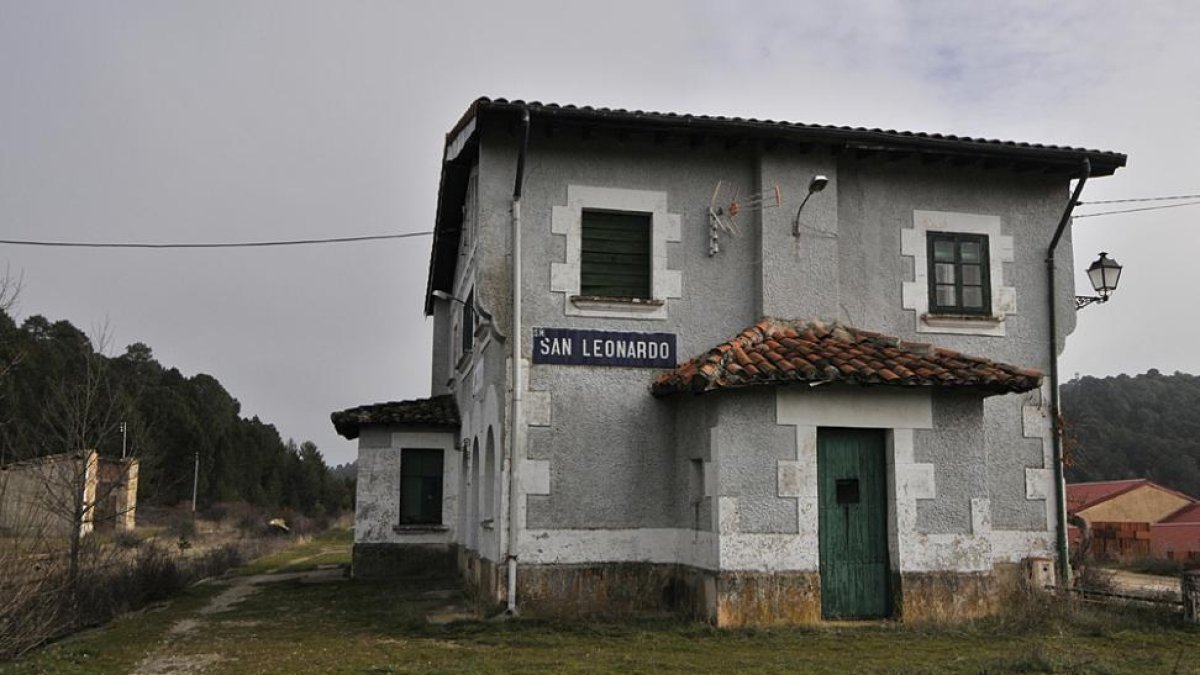Estación de tren de San Leonardo-V. Guisande