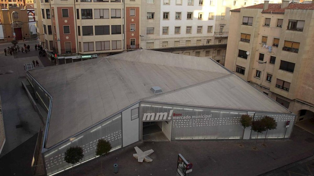 El antiguo mercado provisional, en la plaza de las Concepciones.-Luis Ángel Tejedor