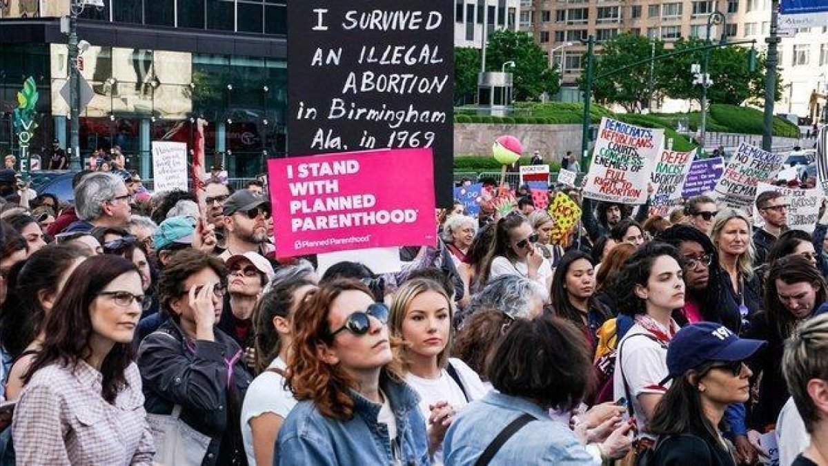 Manifestación en Nueva York, el pasado 21 de mayo, contra las nuevas leyes antiabortistas, aprobadas en varios estados de EEUU.-JEENAH MOON (REUTERS)