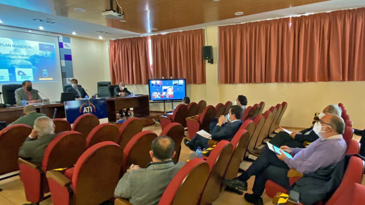 Un momento de la reunión del Consejo de Desarrollo Económico.- HDS