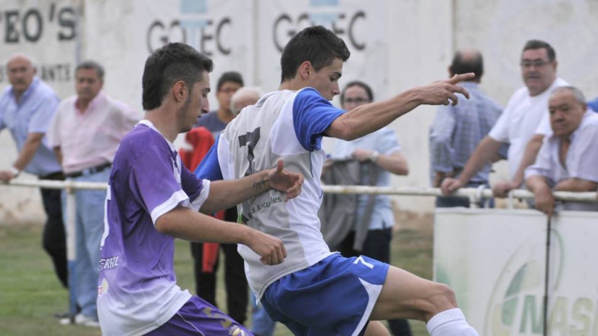El Almazán pasó por encima del Mirandés B-Diego Mayor