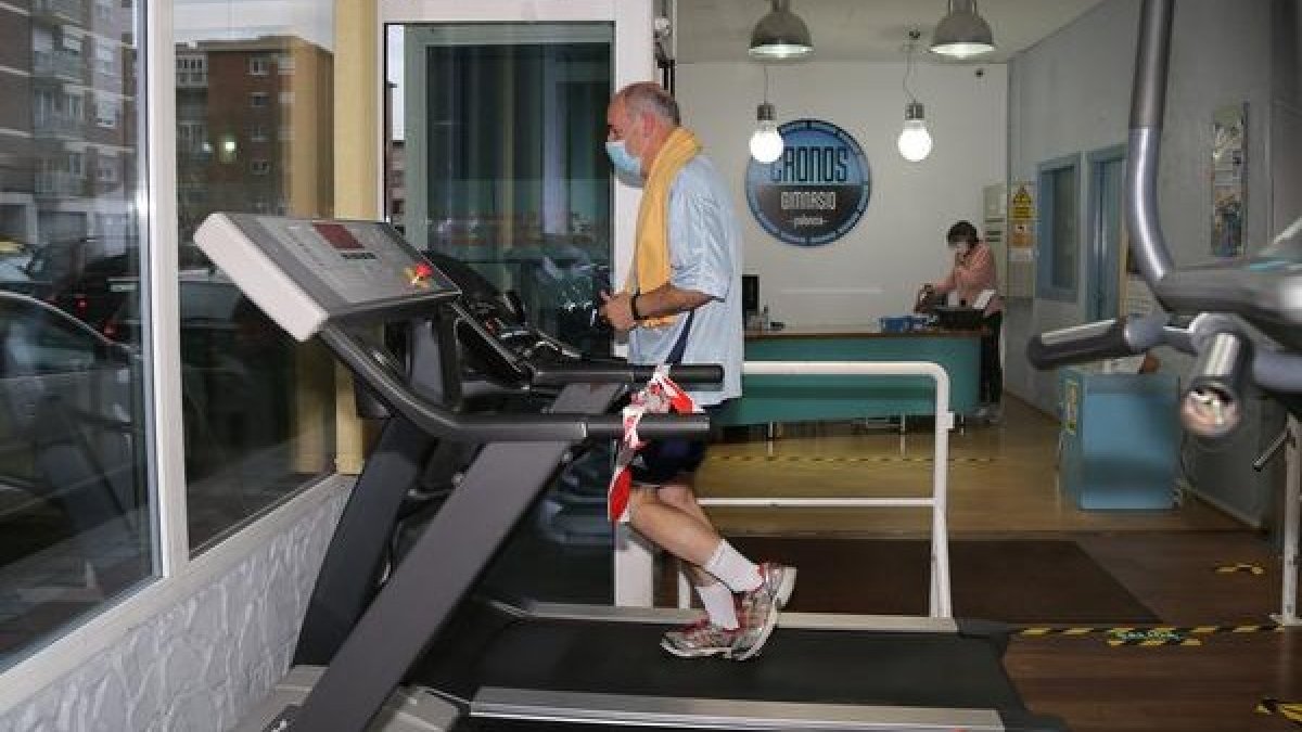 Un usuario en una cita de correr.-ICAL