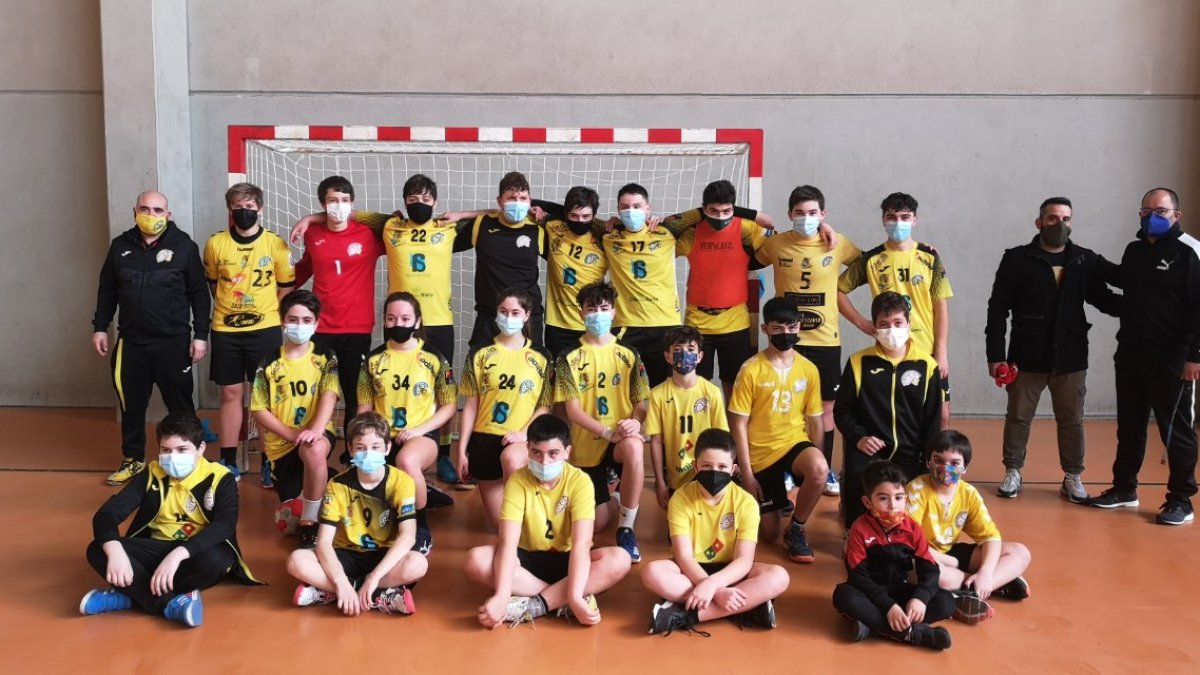 Los canteranos del BM Soria que participaron en la jornada de tecnificación, a la derecha Litos y Dani Gordo. HDS
