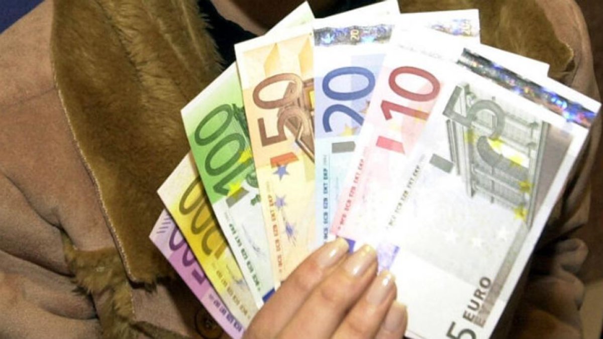 Varios billetes en circulación en la zona euro-EL PERIÓDICO