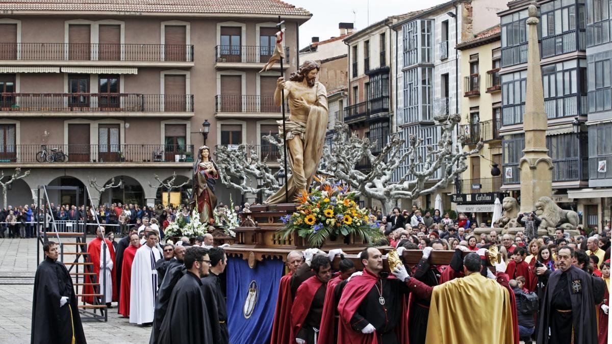 El encuentro entre Jesús resucitado y la Virgen. MARIO TEJEDOR