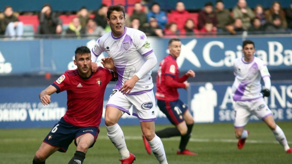 El Numancia empataba en la primera vuelta en Pamplona ante un Osasuna que se adelantó en dos ocasiones.-Área 11