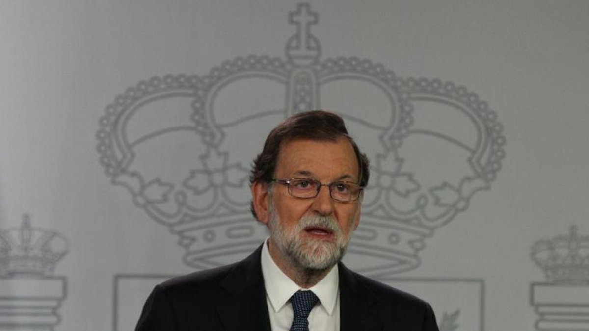 Mariano Rajoy, en la comparecencia de la noche del 1-O en la Moncloa.-REUTERS / SERGIO PÉREZ