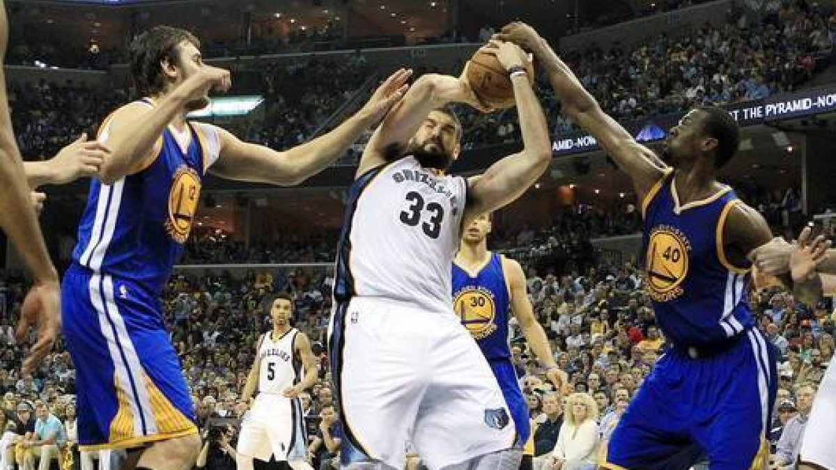 Marc Gasol durante el sexto partido de la eliminatoria de semifinales de la Conferencia Oeste.-Foto: MIKE BROWN / EFE