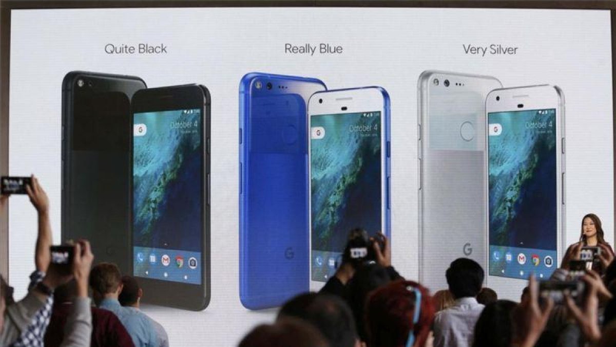 Presentación del móvil Pixel de Google.-REUTERS / BECK DIEFENBACH