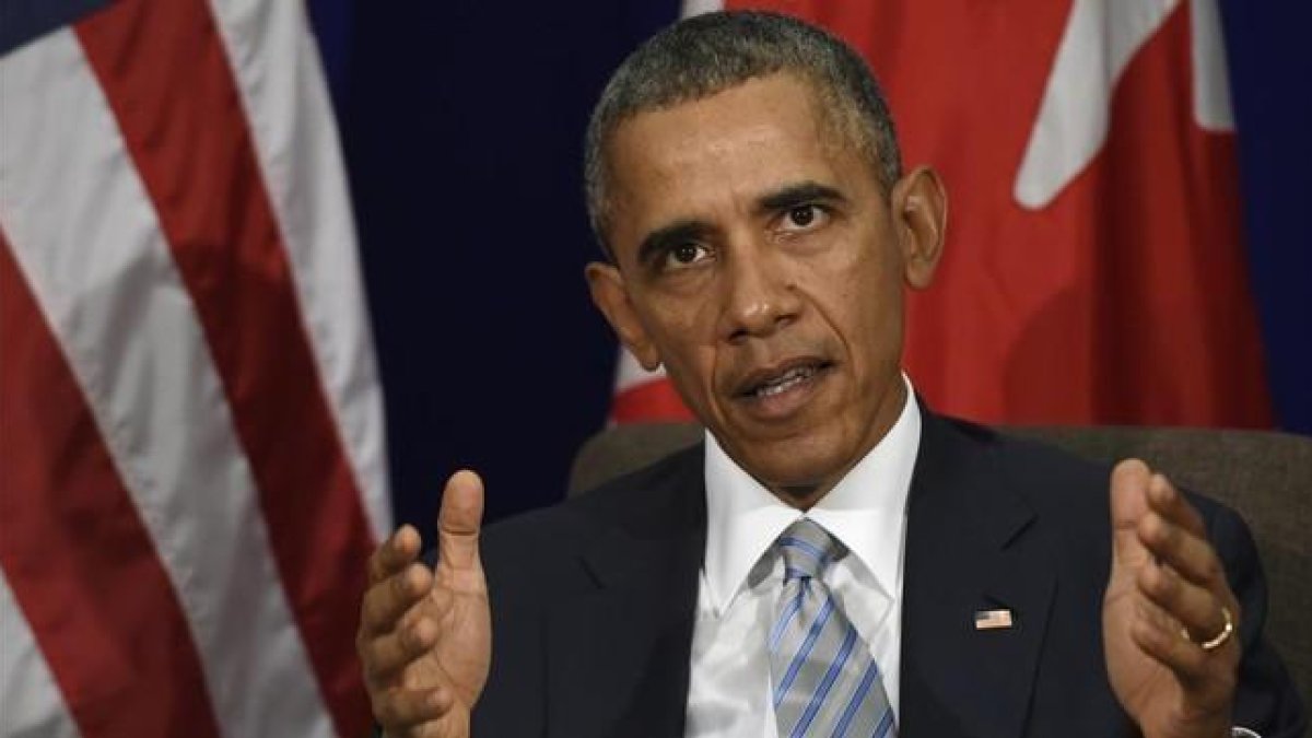Obama habla con la prensa durante su reunión con el primer ministro de Canadá, en Manila, este jueves.-AP / SUSAN WALSH