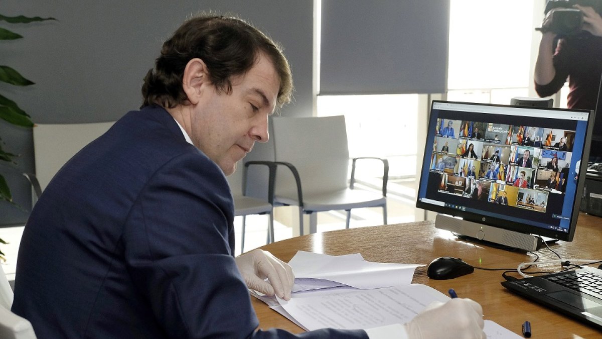 FERNÁNDEZ MAÑUECO