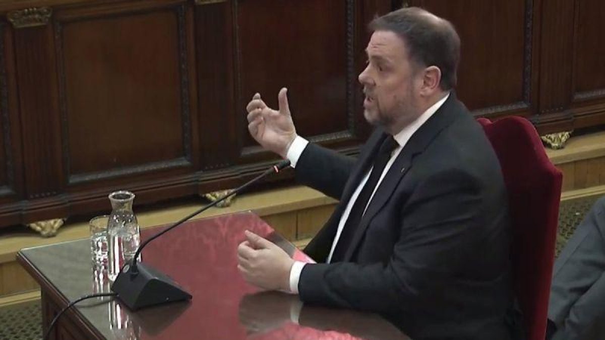 Oriol Junqueras declara durante la tercera jornada del juicio del procés.-EFE TV