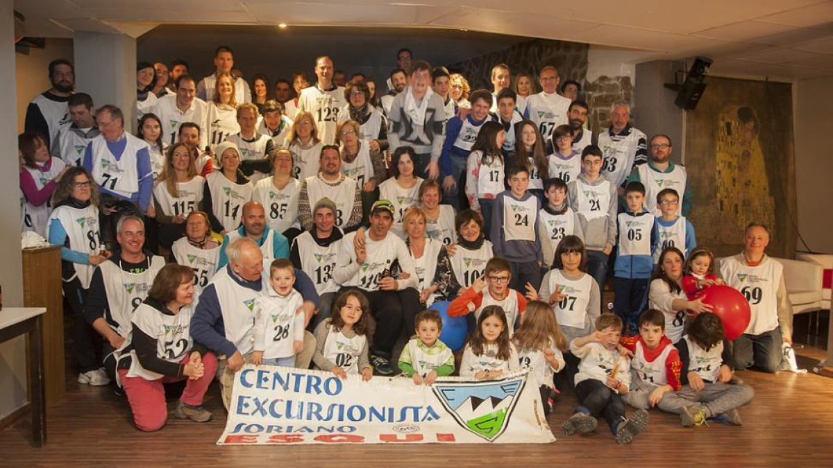 Foto de grupo de los socios del CES que el pasado domingo participaron en el Campeonato Social.-CES