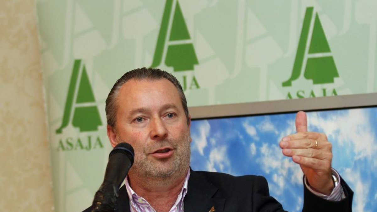 El presidente de Asaja en Castilla y León, Donaciano Dujo, en el balance del año agrario de Asaja-Ical