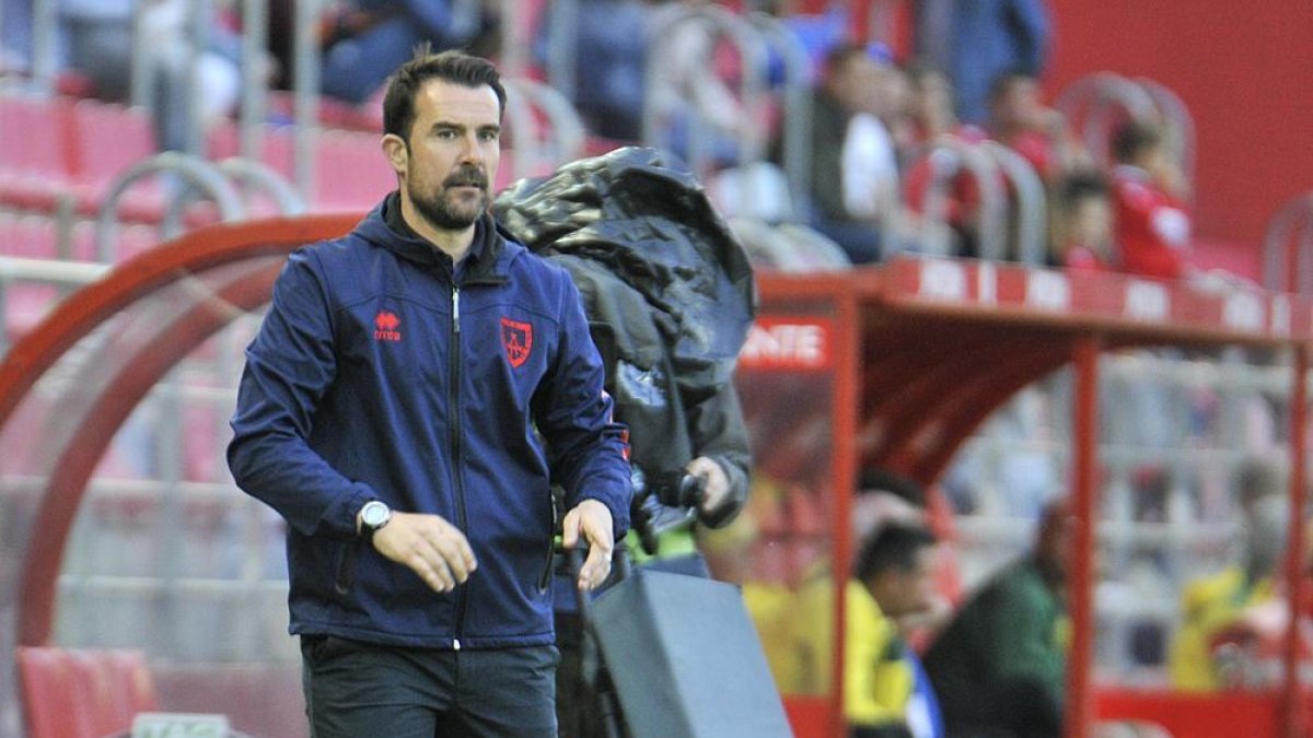 López Garai en un momento del partido de ayer.-Valentín Guisande