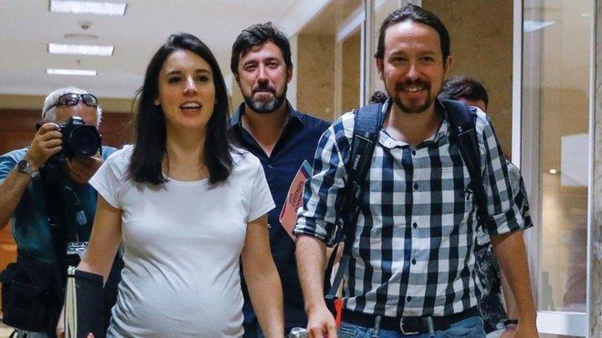 El líder de Unidas Podemos, Pablo Iglesias, y la portavoz Irene Montero, el pasado 5 de julio, en el Congreso.-EFE / EMILIO NARANJO