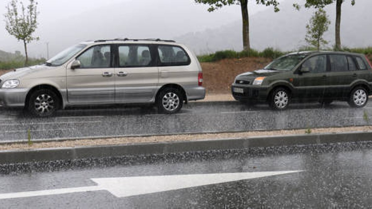 Precipitaciones de granizo en la capital soriana. / ÚRSULA SIERRA-