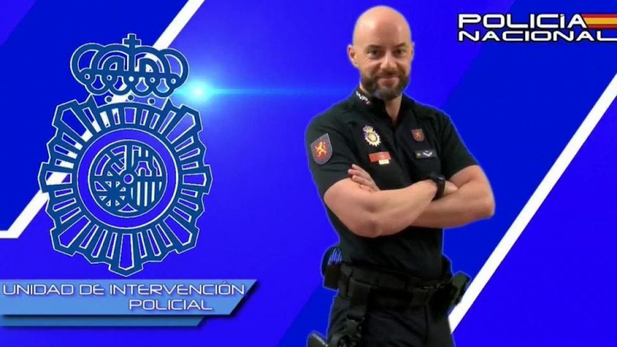 Este es el equipo de policías nacionales que velan por la seguridad de la selección española en Rusia.-/ EFE