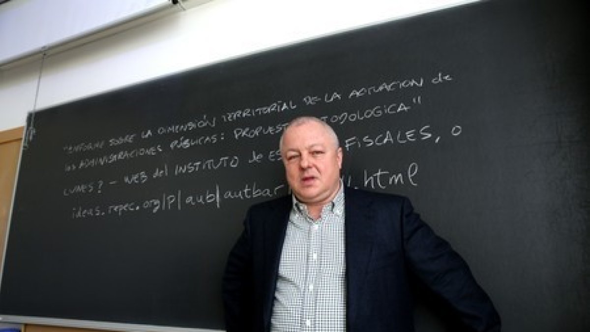 El director de Fedea, Ángel de la Fuente, en una imagen de archivo.-JOAN CASTRO / ICONNA