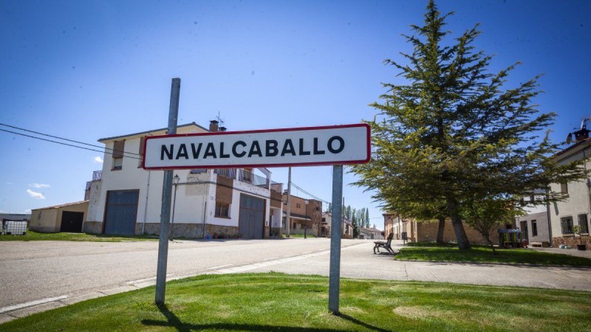 Navalcaballo, localidad en la que se licita la finca. M. T.