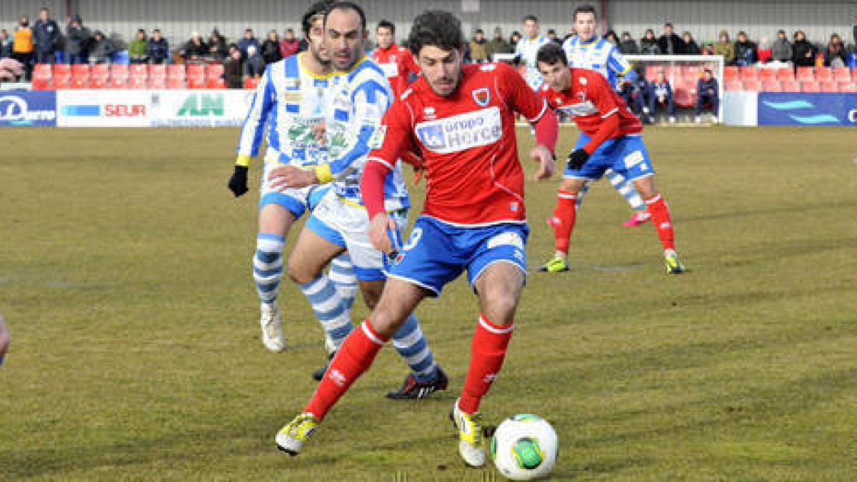 El Numancia B recibe a la Segoviana tras ganar 0-2 a La Granja. / DIEGO MAYOR-