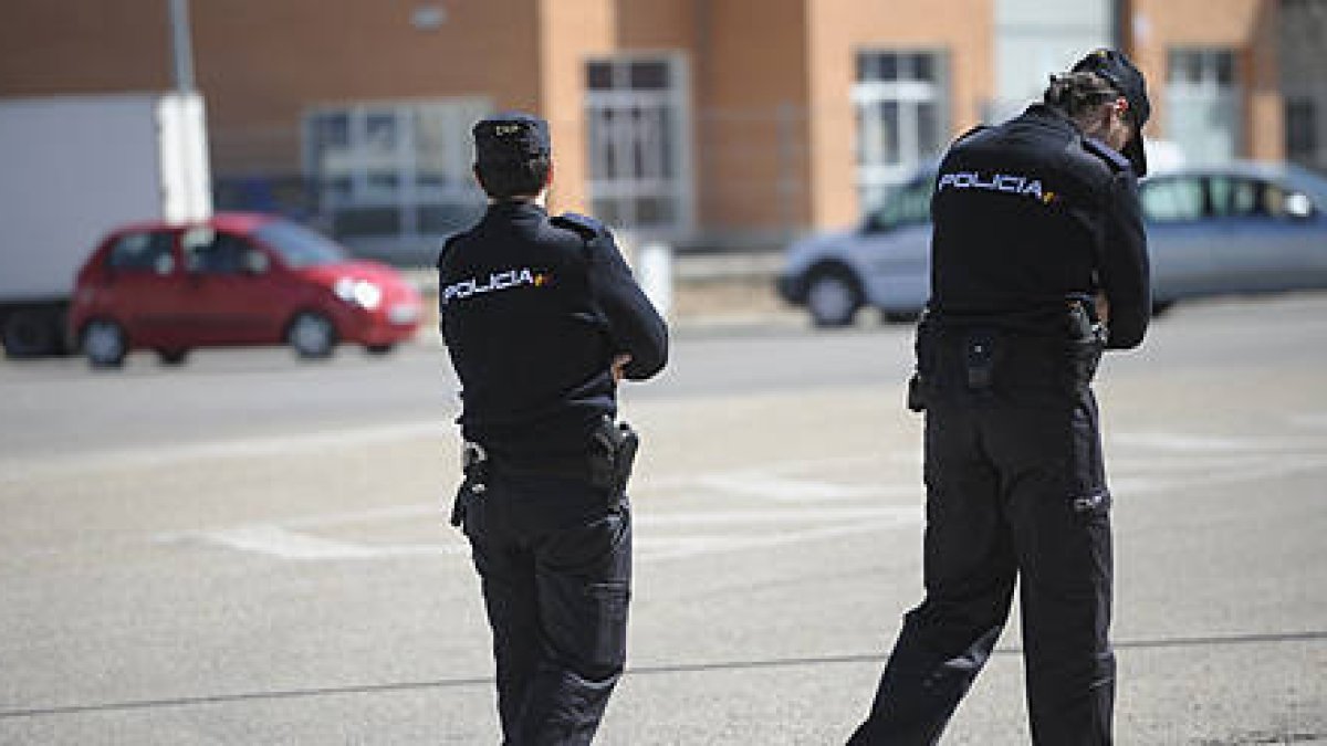 Pide al Gobierno que sufrague los espacios comunes y la zona de la Policía Nacional-