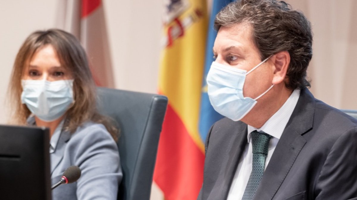 Rocío Lucas junto a Carriedo. HDS