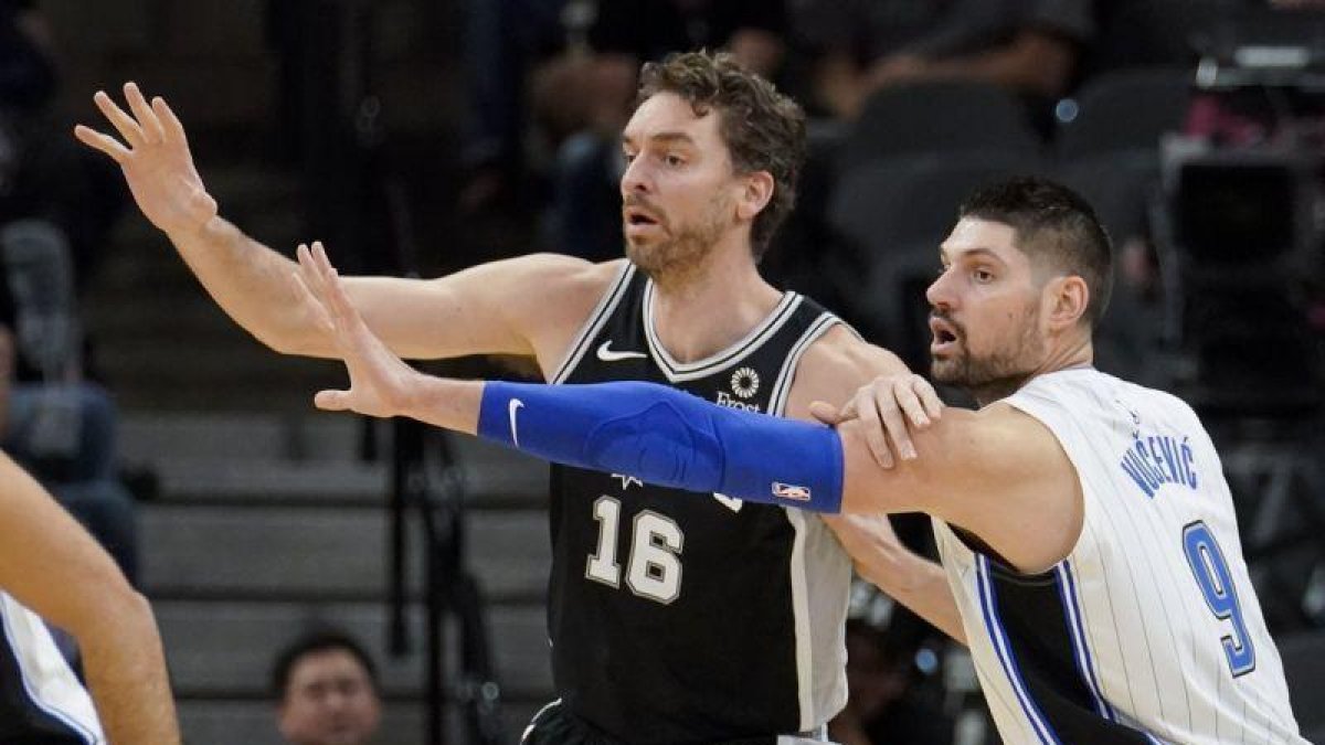 Los Spurs con Pau Gasol caen de locales ante los Magic de Orlando-EFE