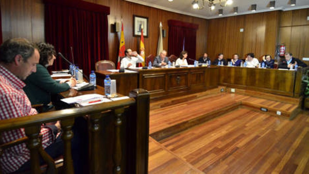 Pleno del Ayuntamiento de Almazán en la actualidad. / ÁLVARO MARTÍNEZ-