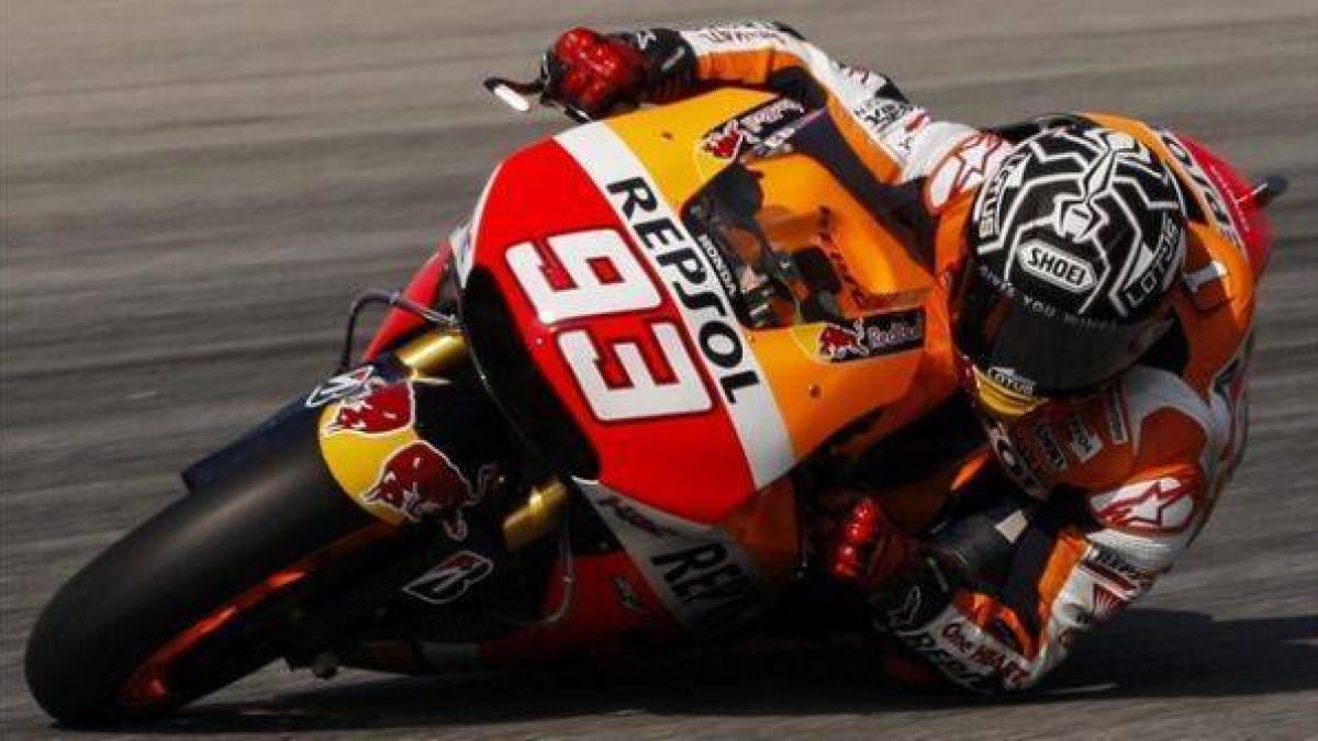 Marc Márquez rueda en la tercera jornada de entrenamientos en Sepang, este miércoles.-Foto: EFE / FAZRY ISMAIL