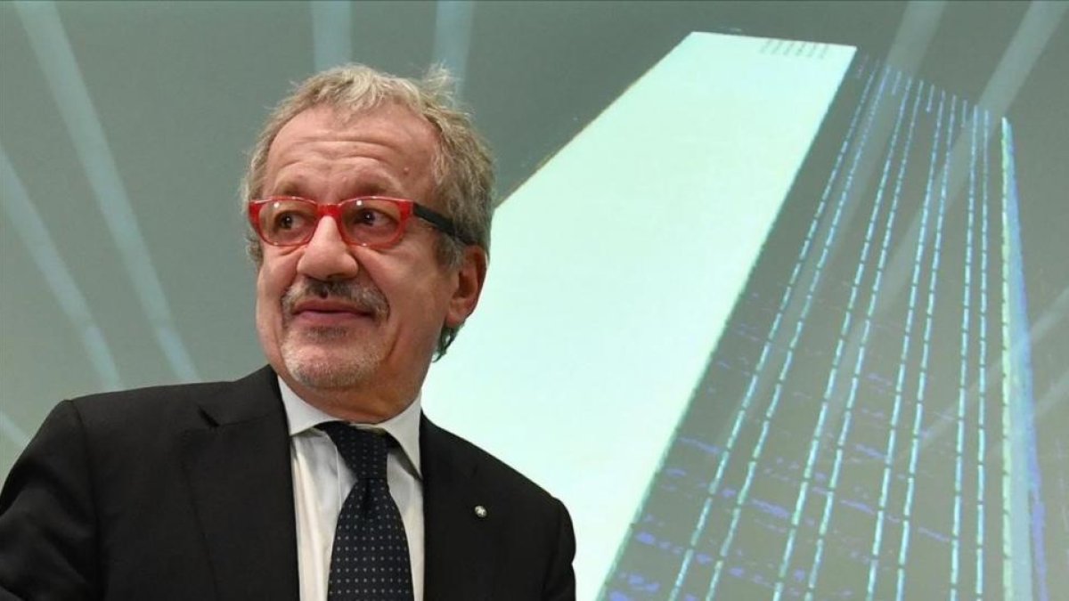El gobernador de Lombardia, Roberto Maroni.-/ DANIEL DAL ZENNARO