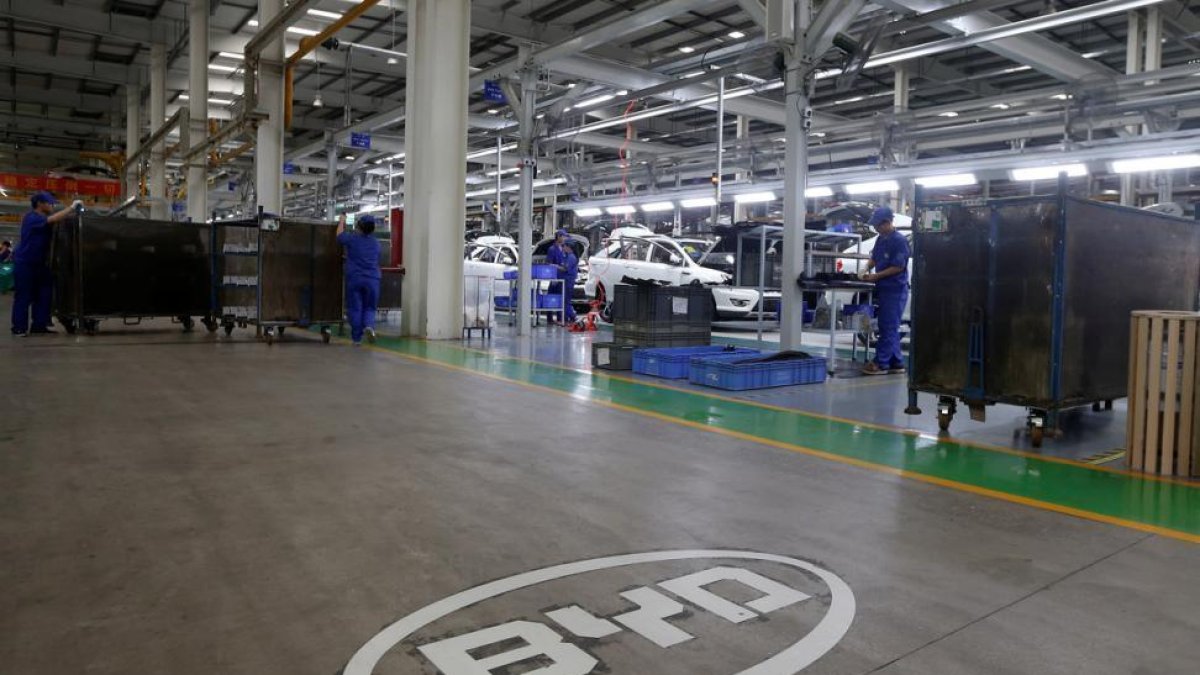 Fábrica de Byd en Shenzhen-BOBBY YIP (REUTERS)