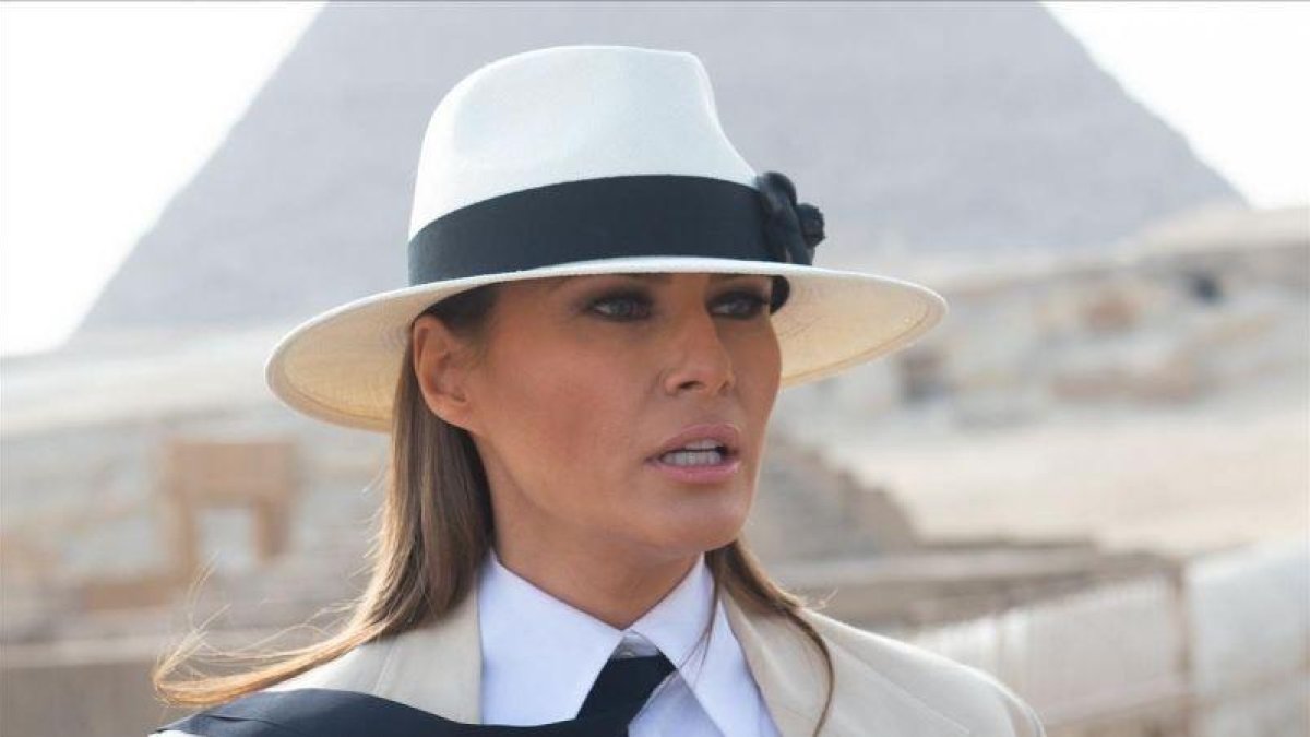 Melania Trump, el pasado 6 de octubre en Egipto.-AFP / SAUL LOEB