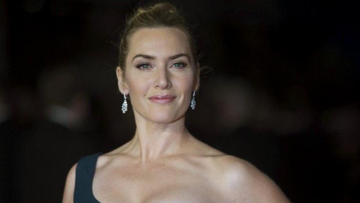 Kate Winslet posa en la premiere de la película Steve Jobs en el BFI London Film Festival.-NEIL HALL (REUTERS)