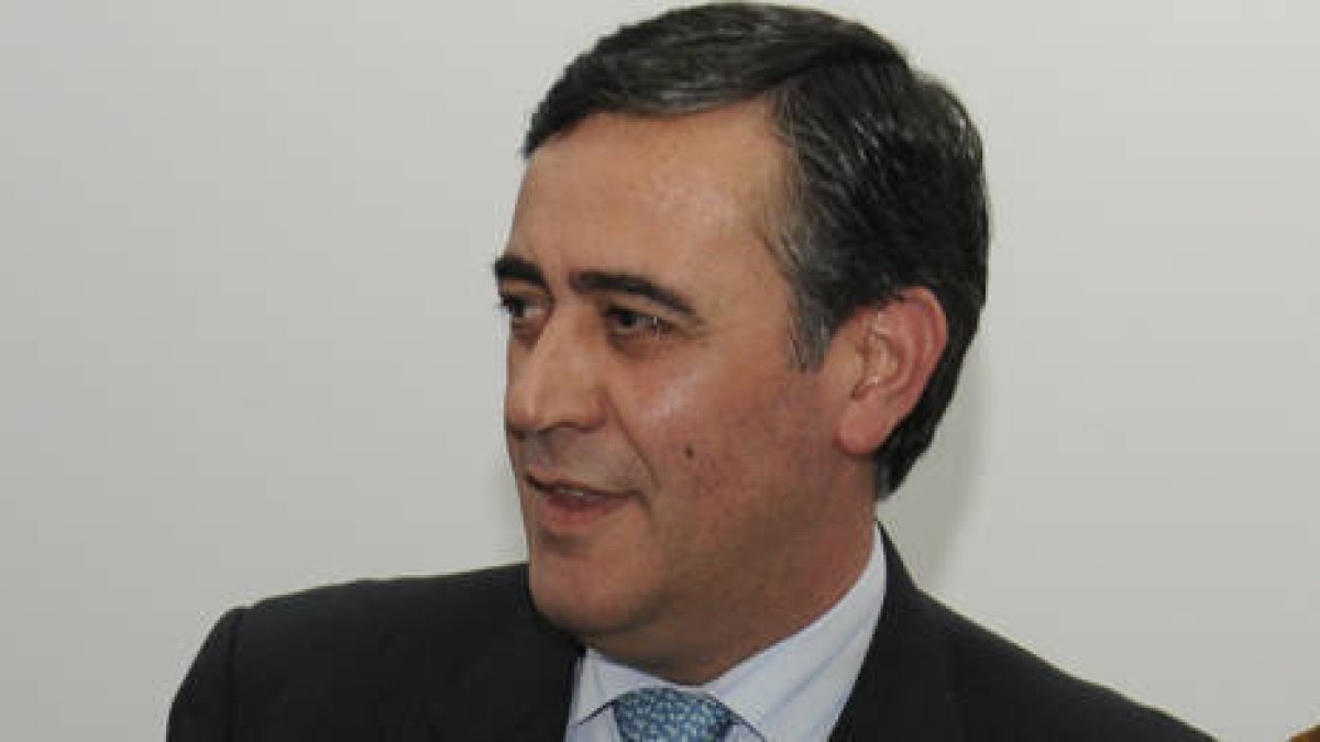 El presidente de la Diputación, Antonio Pardo. / VALENTÍN GUISANDE-