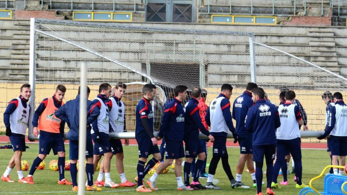 La plantilla del Numancia comenzó el pasado martes a preparar el choque ante el Albacete.-ÁLVARO MARTINEZ