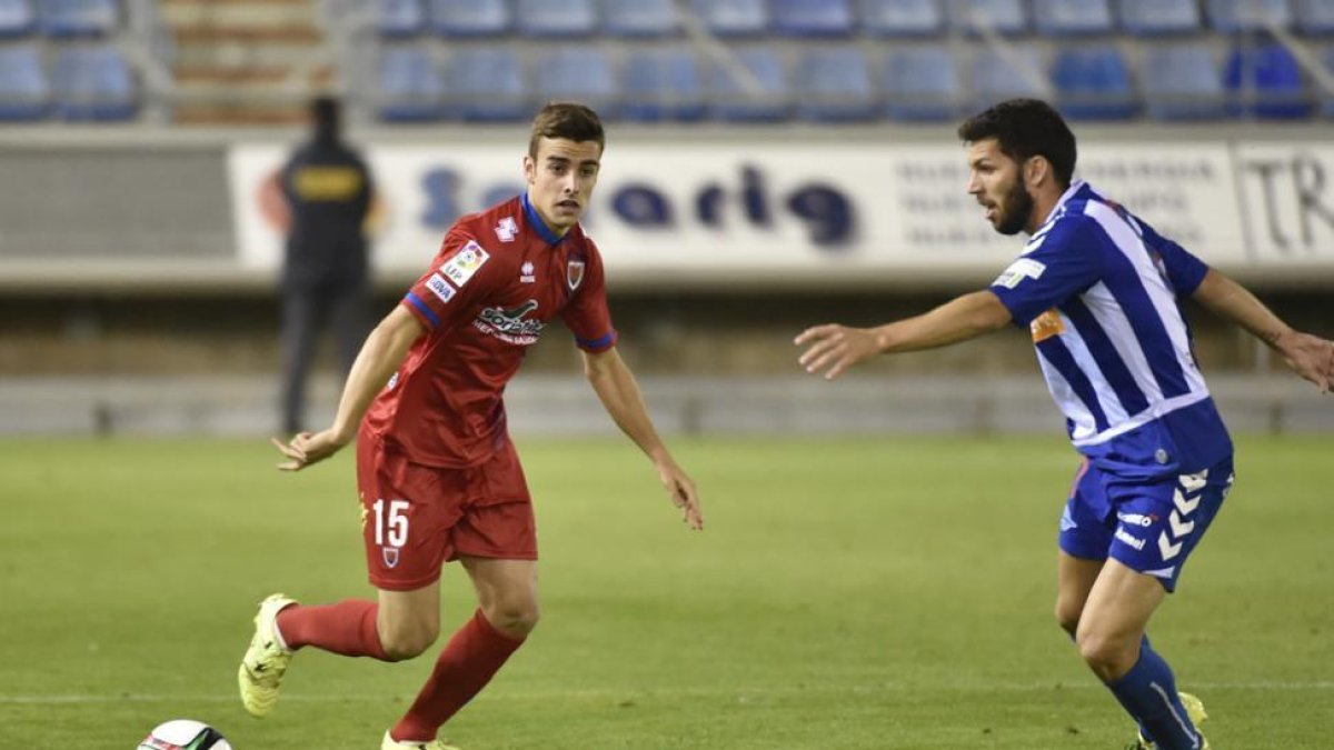 David Concha, que será uno de los atacantes rojillos en Bilbao, en el encuentro ante la Ponferradina.-Diego Mayor