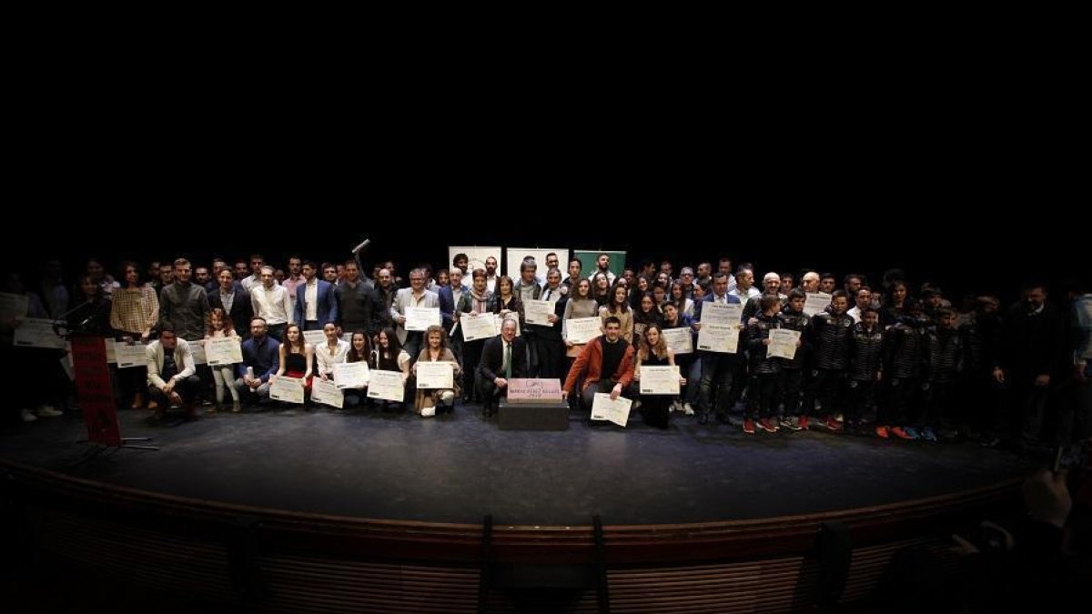 Los premiados en la Gala del Deporte.-MARIO TEJEDOR