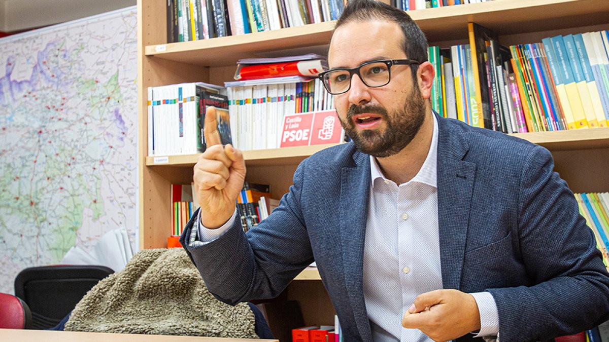 Ángel Hernández, cabeza de lista del PSOE Soria a las Cortes y procurador electo. MARIO TEJEDOR