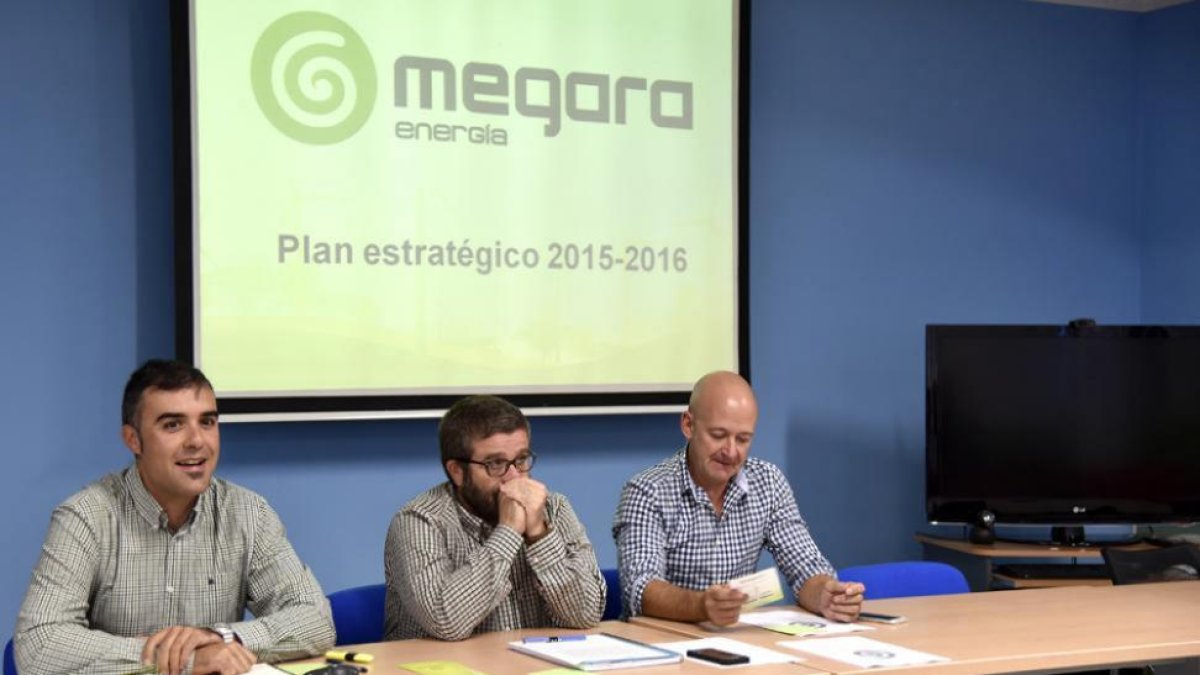 Comparecencia de representantes de Megara en sus primeros tiempos.-Valentín Guisande