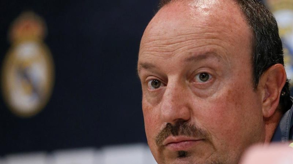 El entrenador del Real Madrid, Rafa Benítez, durante la rueda de prensa que ha ofrecido esta mañana en la Ciudad Deportiva de Valdebebas.-EFE