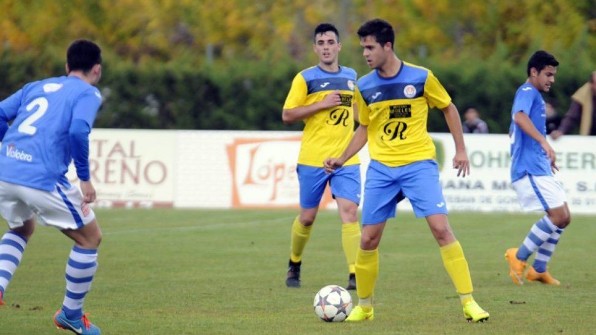 El San Esteban cumple su segunda temporada en la Regional Aficionados.-DIEGO MAYOR